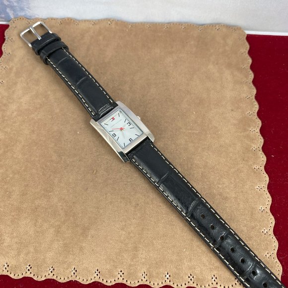 Tommy Hilfiger Black Strap Tank Style Watch Silver Tone Almost New - Picture 4 of 8